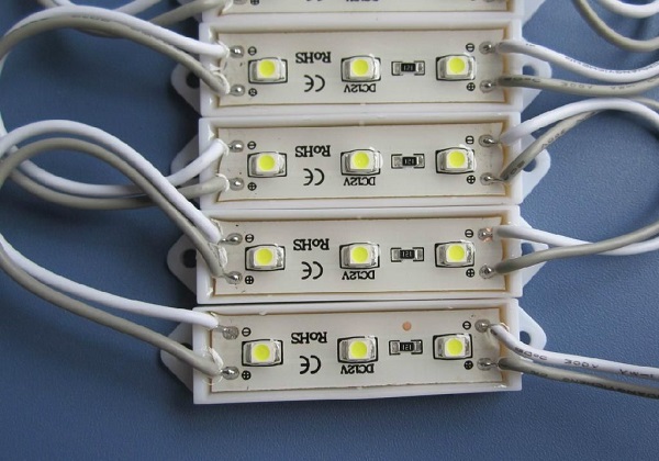 LED模組一般用什么膠水？