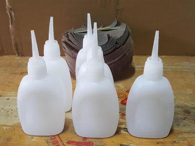增強(qiáng)型瞬間膠水的特性、化學(xué)原理與使用方法